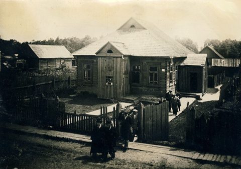 The synagogue of Telekhany, 1932.