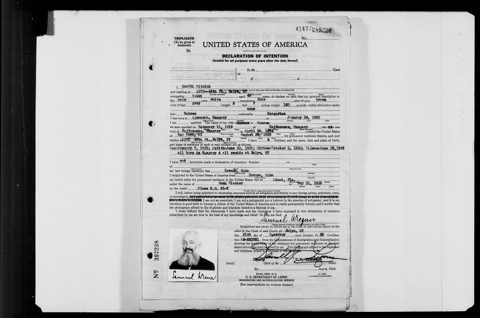 Whole 1939 declaration (triplicate) with the photo