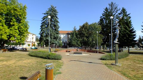 Szobránc (Sobrance, Slovakia), main square, 2018; where the Glück family was counted in 1848